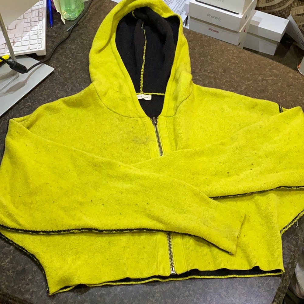 Silence + Noise cropped sweater hoodie (Dar)